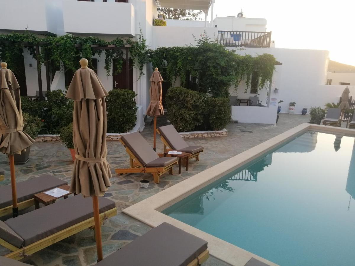Christina Hotel, Adults Only, Heated Salt Water Pool Hotel 2*