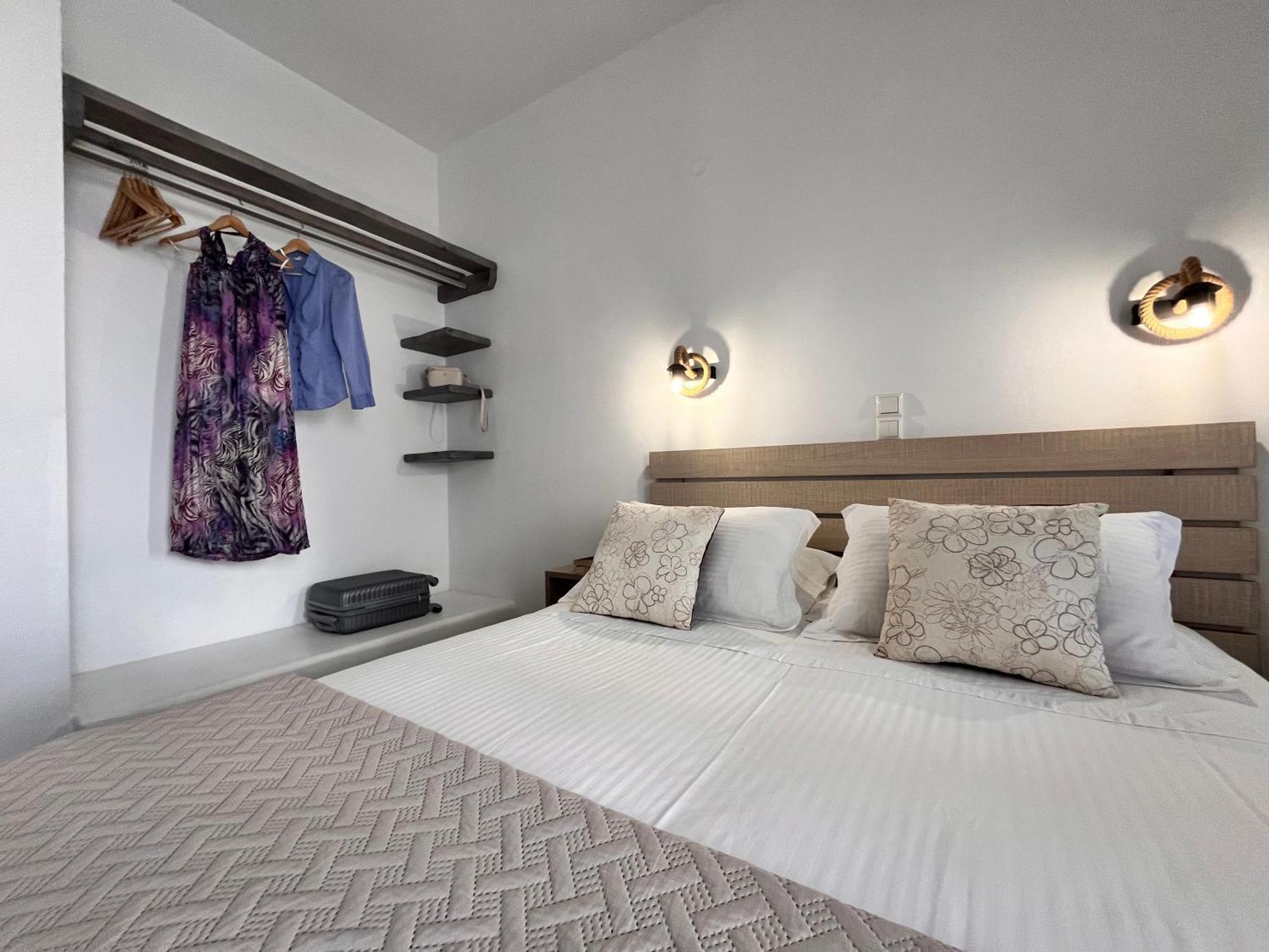 Christina Hotel, Adults Only, Heated Salt Water Pool Naousa (Paros)