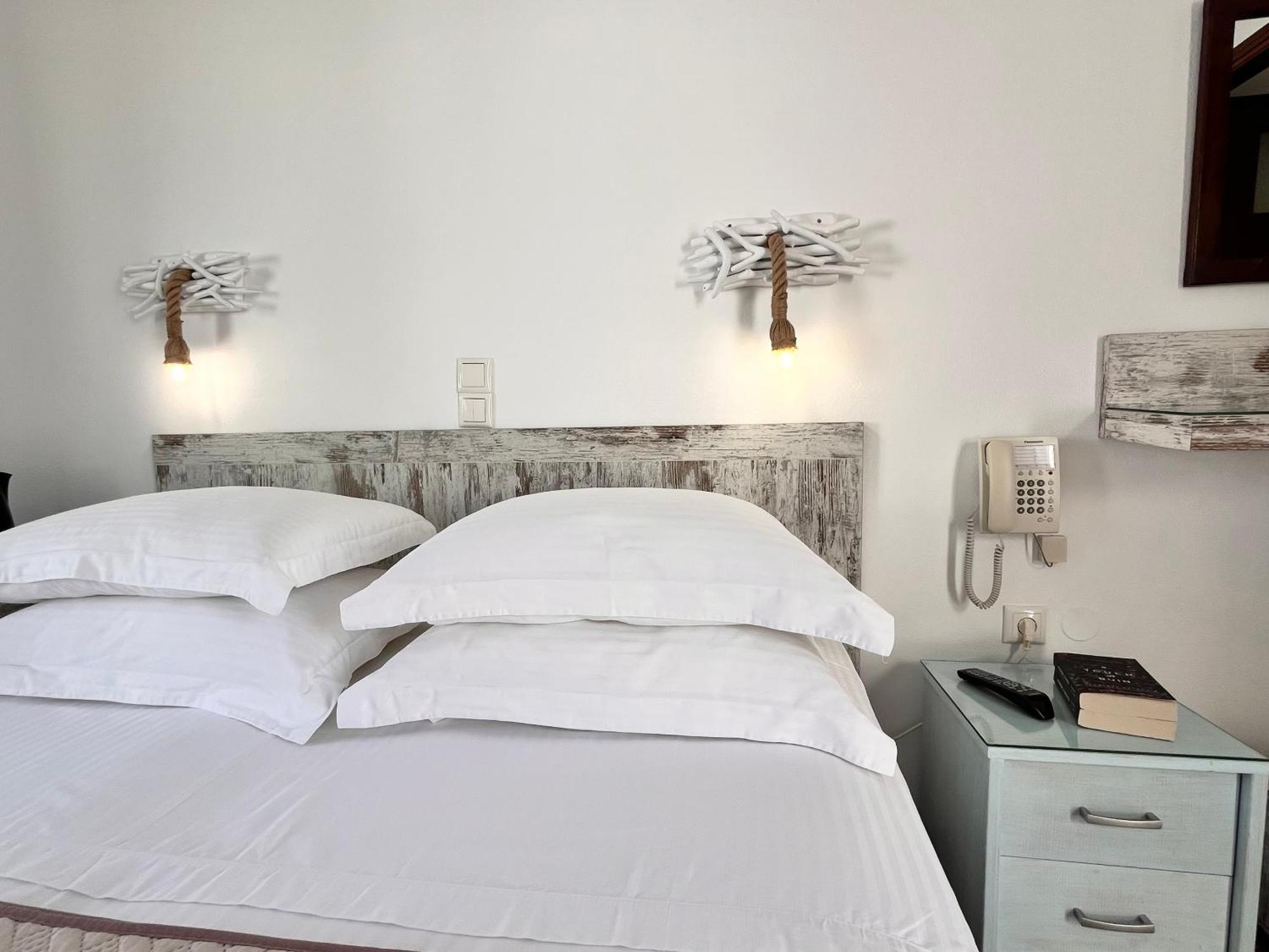 Christina Hotel, Adults Only, Heated Salt Water Pool 2* Naoussa