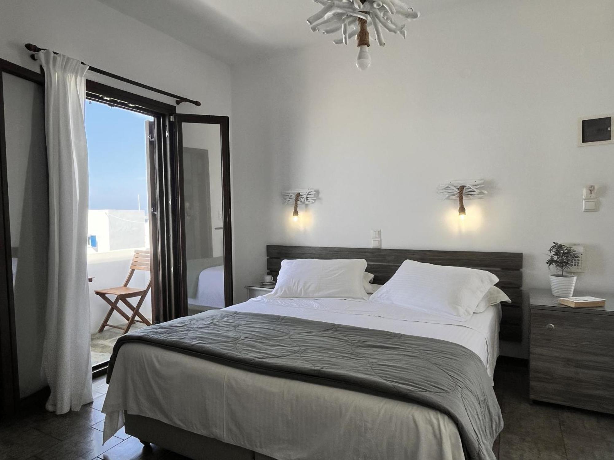 Christina Hotel 2*
