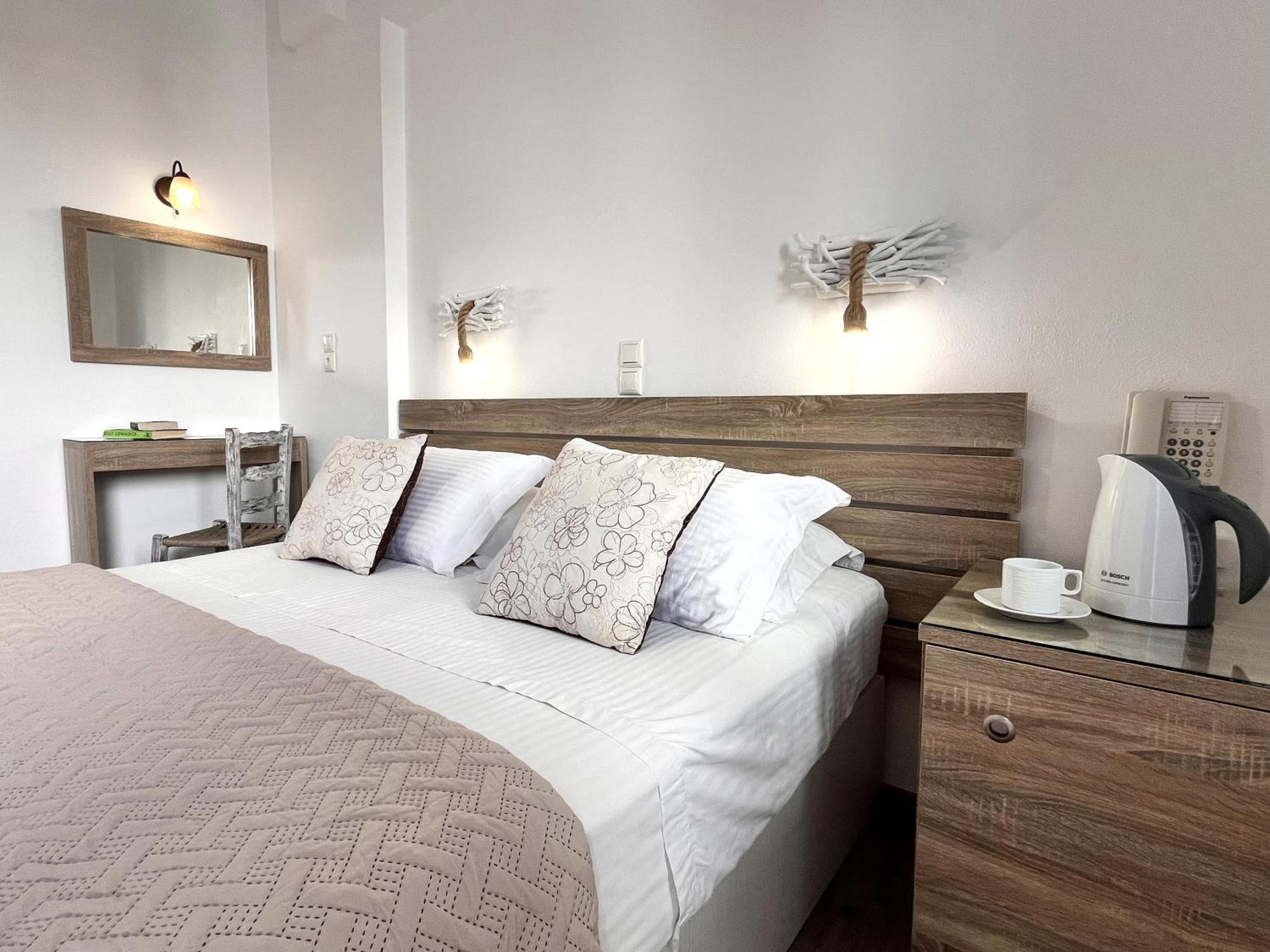 Christina Hotel, Adults Only, Heated Salt Water Pool 2*